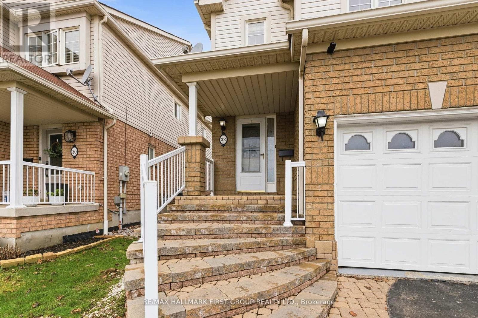 North Whitby 3+1 detached-link with separate-entrance basement near 401/407 2