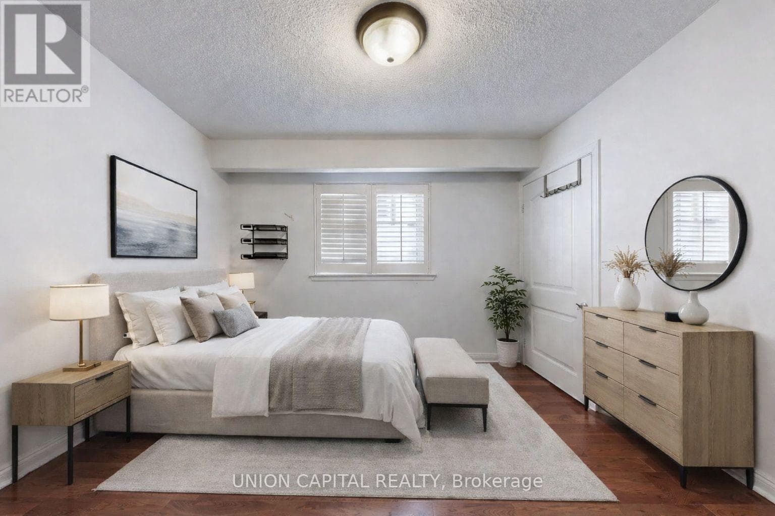 5-level backsplit in Rouge Hill with in-law suite potential, listed at $979,900 15