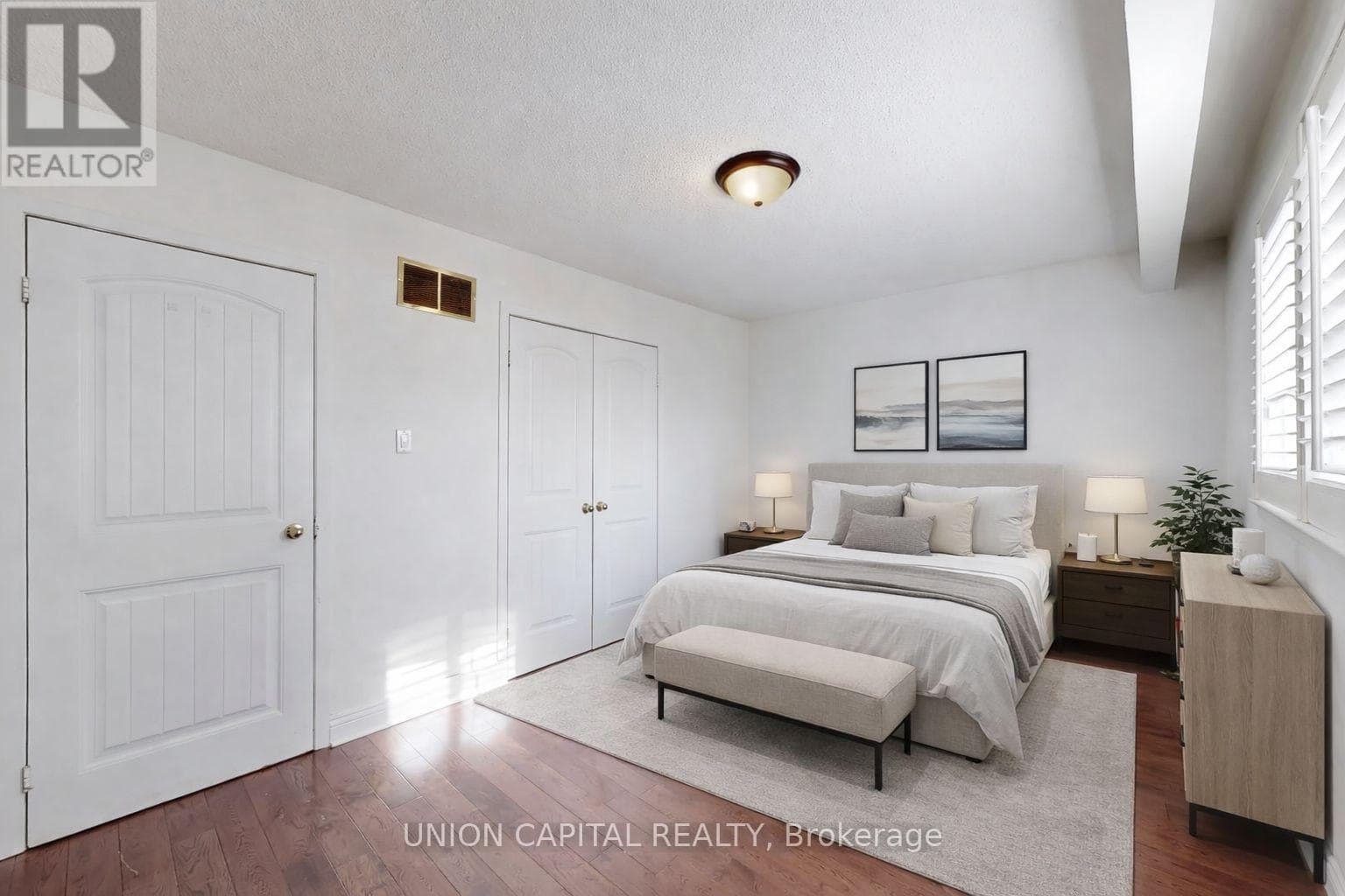 5-level backsplit in Rouge Hill with in-law suite potential, listed at $979,900 16