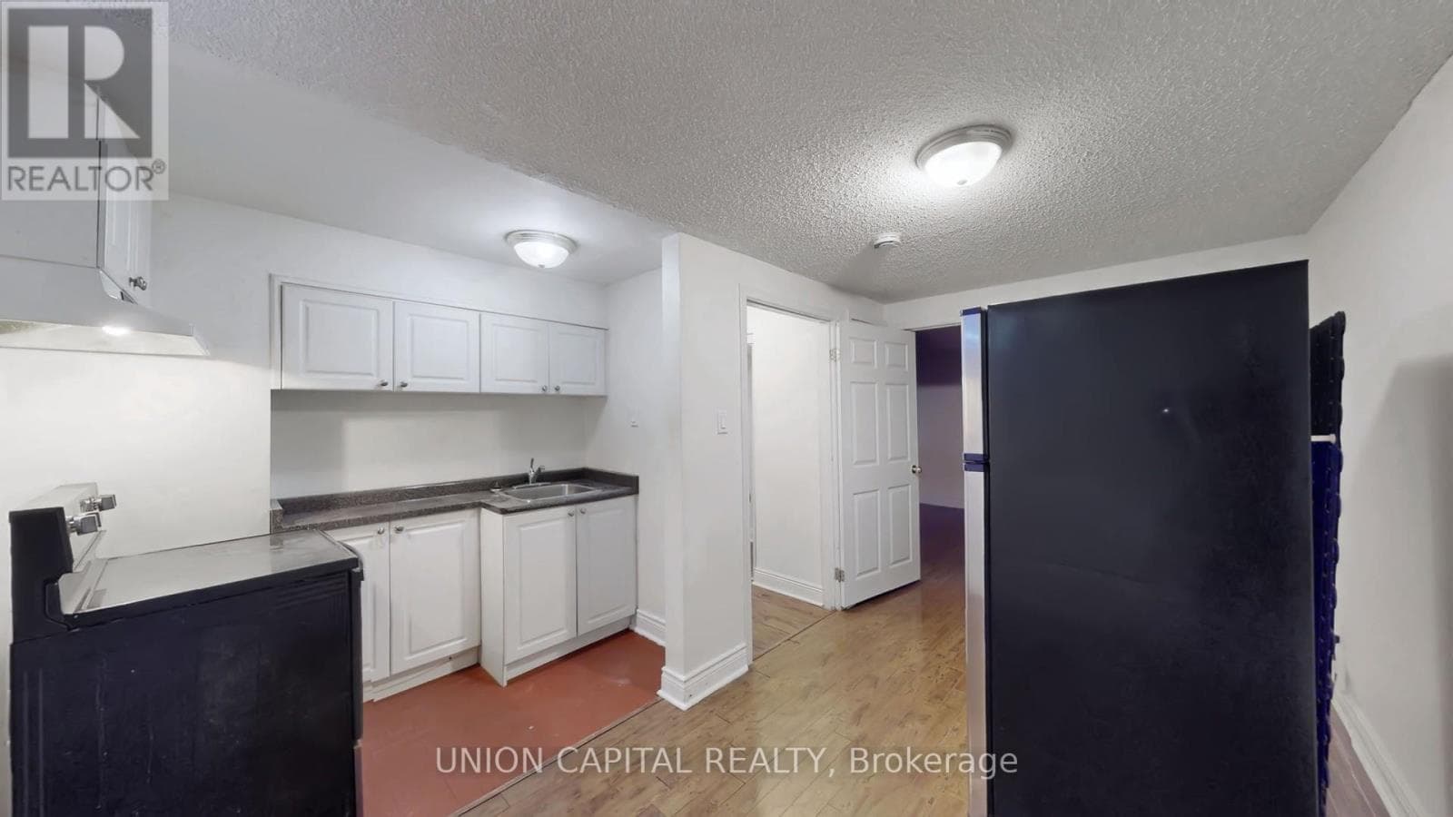 5-level backsplit in Rouge Hill with in-law suite potential, listed at $979,900 20