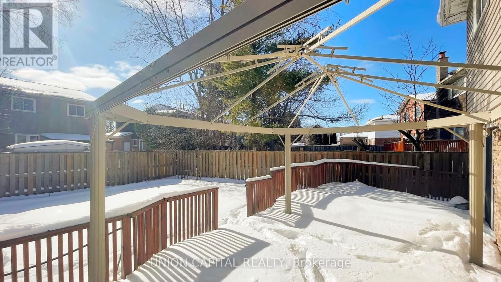 5-level backsplit in Rouge Hill with in-law suite potential, listed at $979,900 26