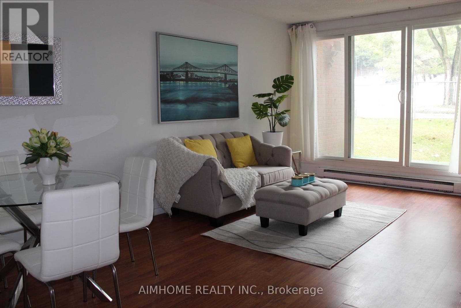 4-Bed Corner Townhome in Morningside, Estimated 7.17% Cap Rate Near UTSC 2