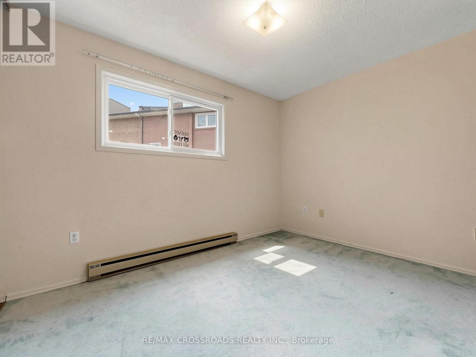 Corner condo townhouse in Scarborough Village with value-add renovation upside 17