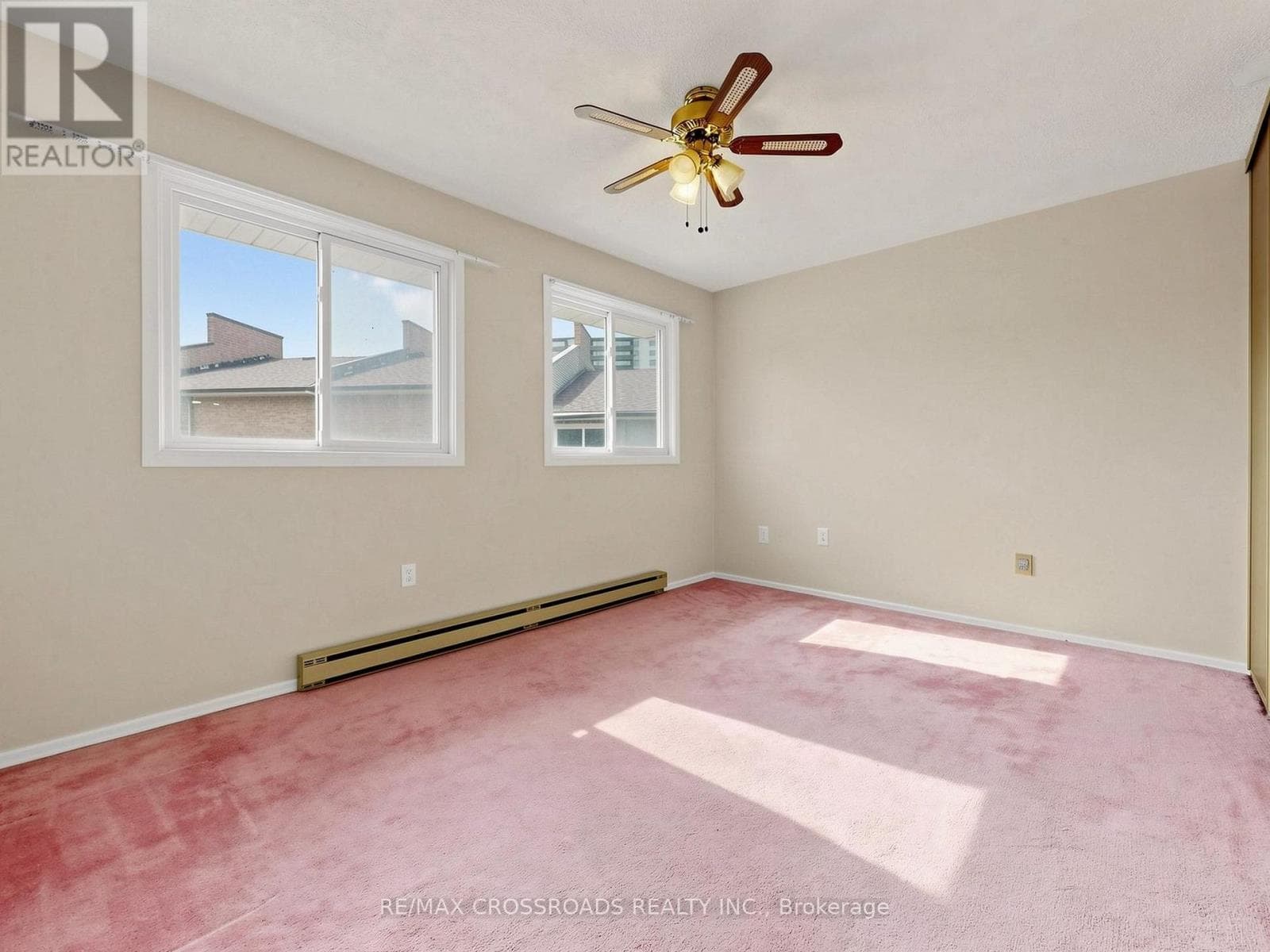 Corner condo townhouse in Scarborough Village with value-add renovation upside 26