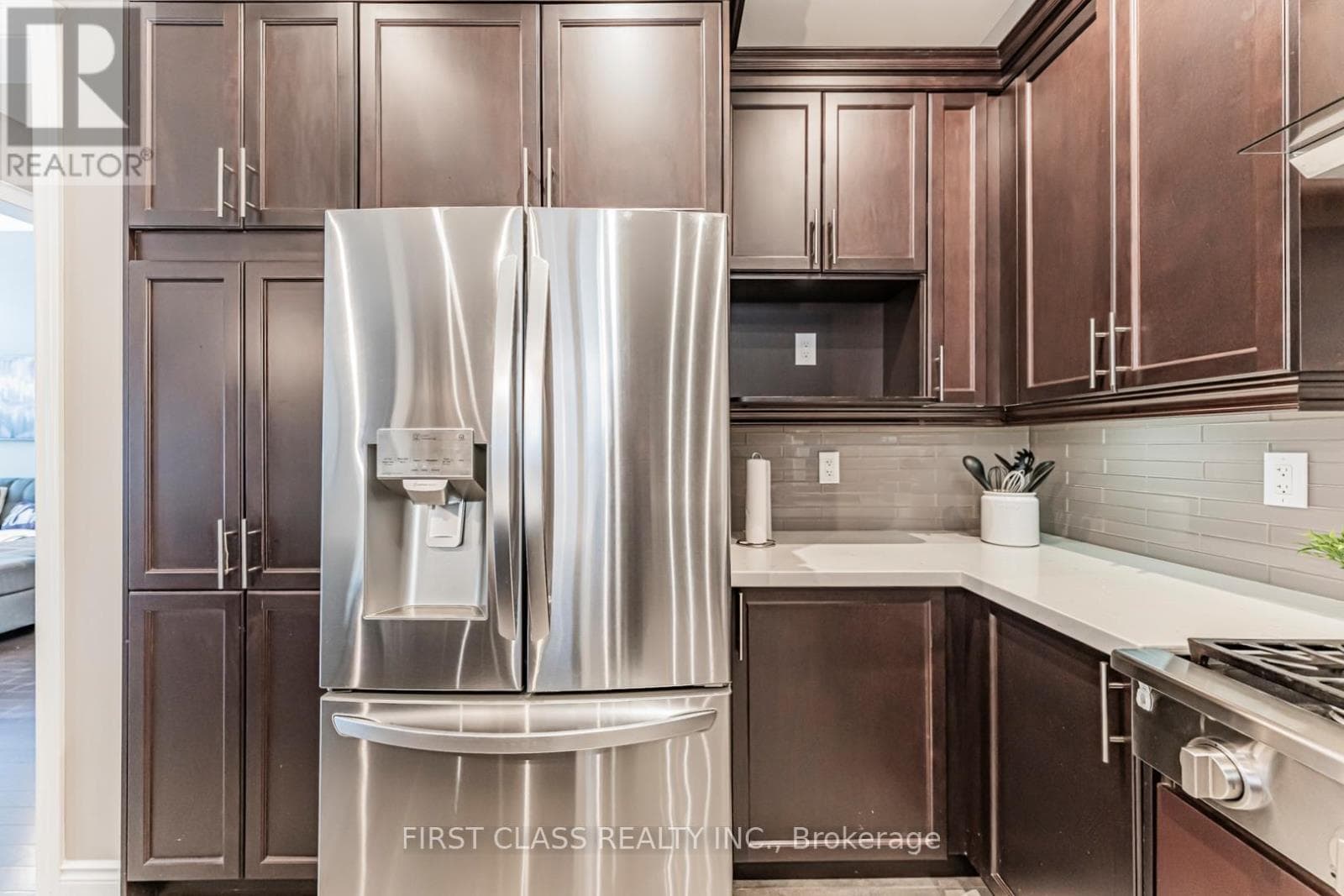 Rosehaven bungaloft in Oakville's Glenorchy with permitted plans for income suite 24