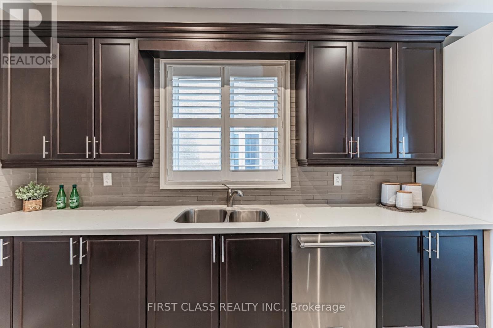 Rosehaven bungaloft in Oakville's Glenorchy with permitted plans for income suite 26