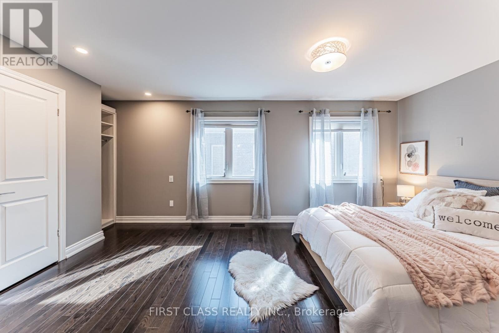 Rosehaven bungaloft in Oakville's Glenorchy with permitted plans for income suite 36