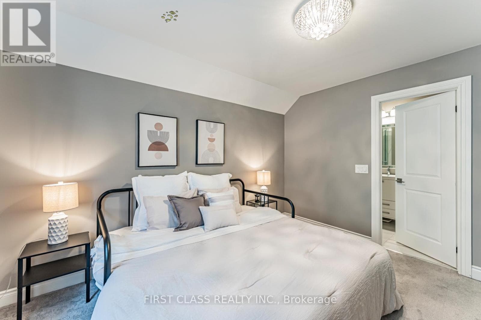 Rosehaven bungaloft in Oakville's Glenorchy with permitted plans for income suite 41