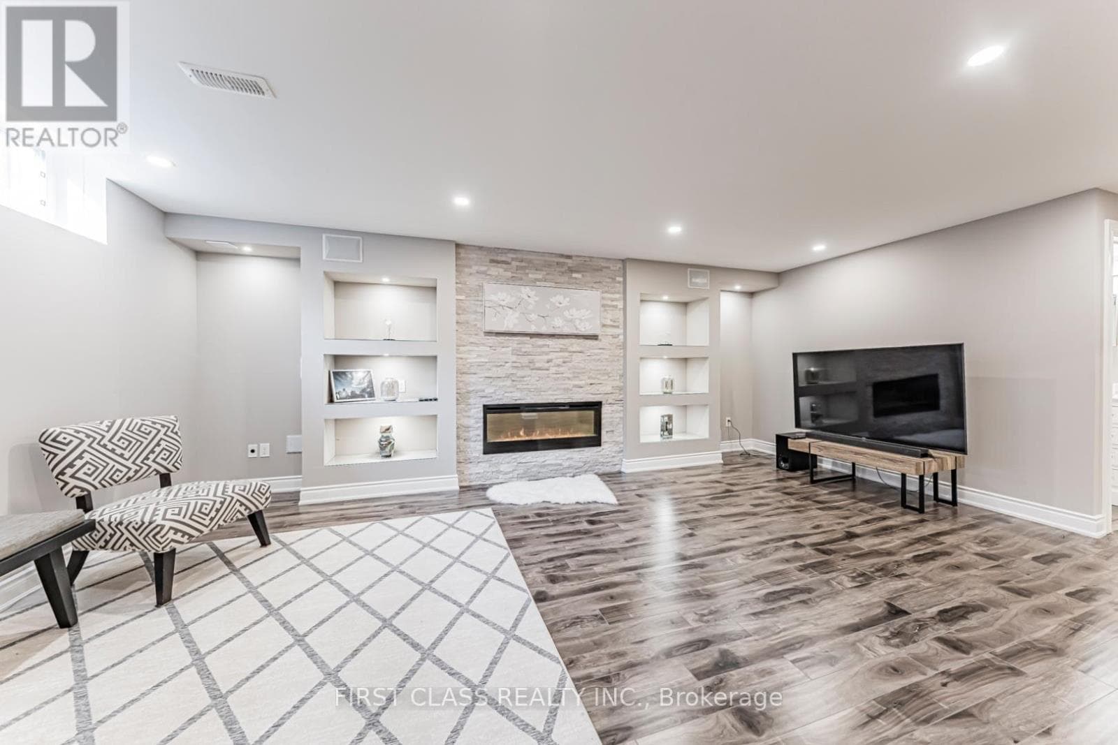 Rosehaven bungaloft in Oakville's Glenorchy with permitted plans for income suite 45