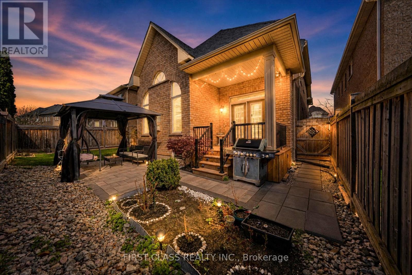 Rosehaven bungaloft in Oakville's Glenorchy with permitted plans for income suite 6