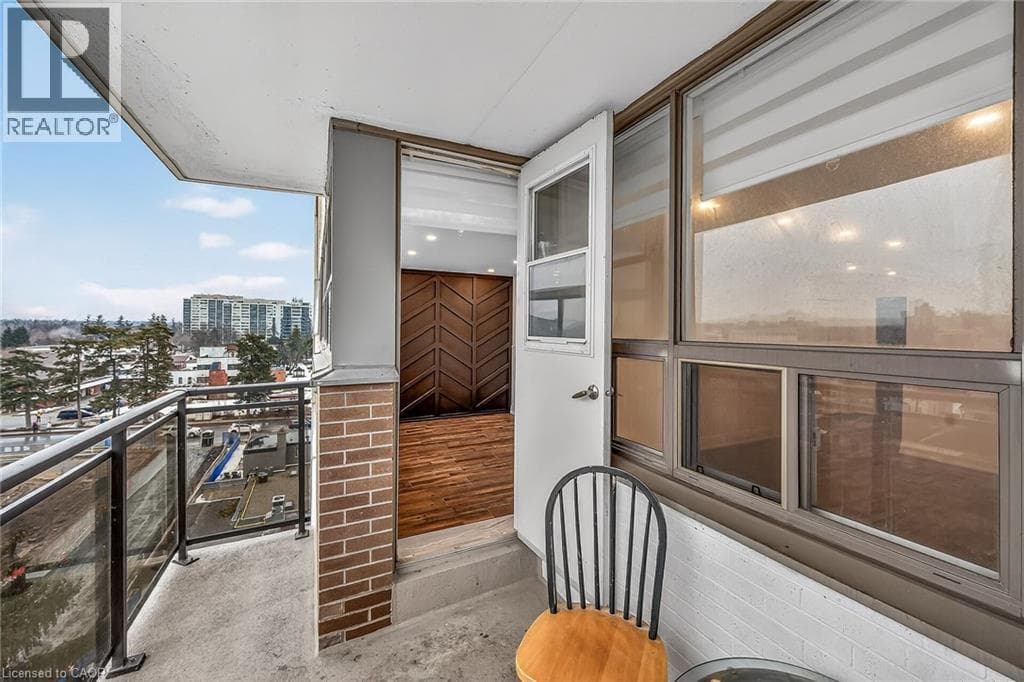 Renovated 2-bed corner condo in Kerr Village, steps to Lake Ontario, listed at $499,999 27