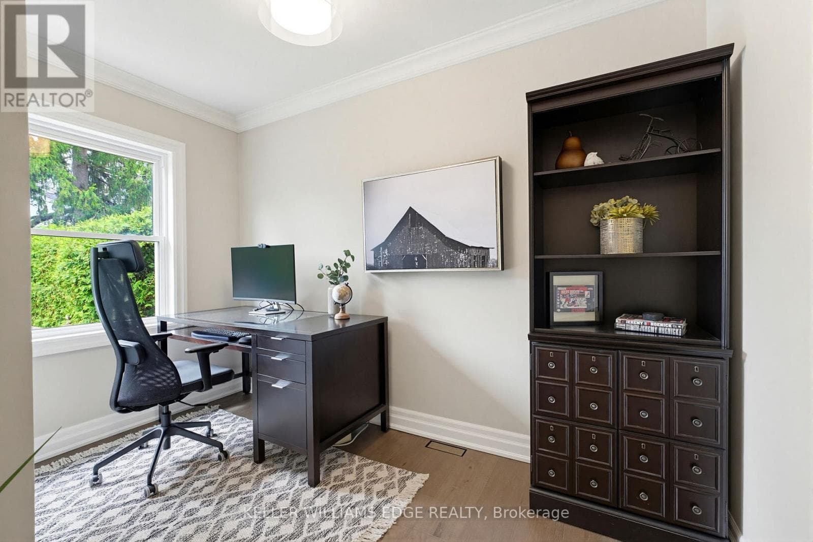 Renovated Burlington Brant detached with separate basement suite, walk to downtown 20