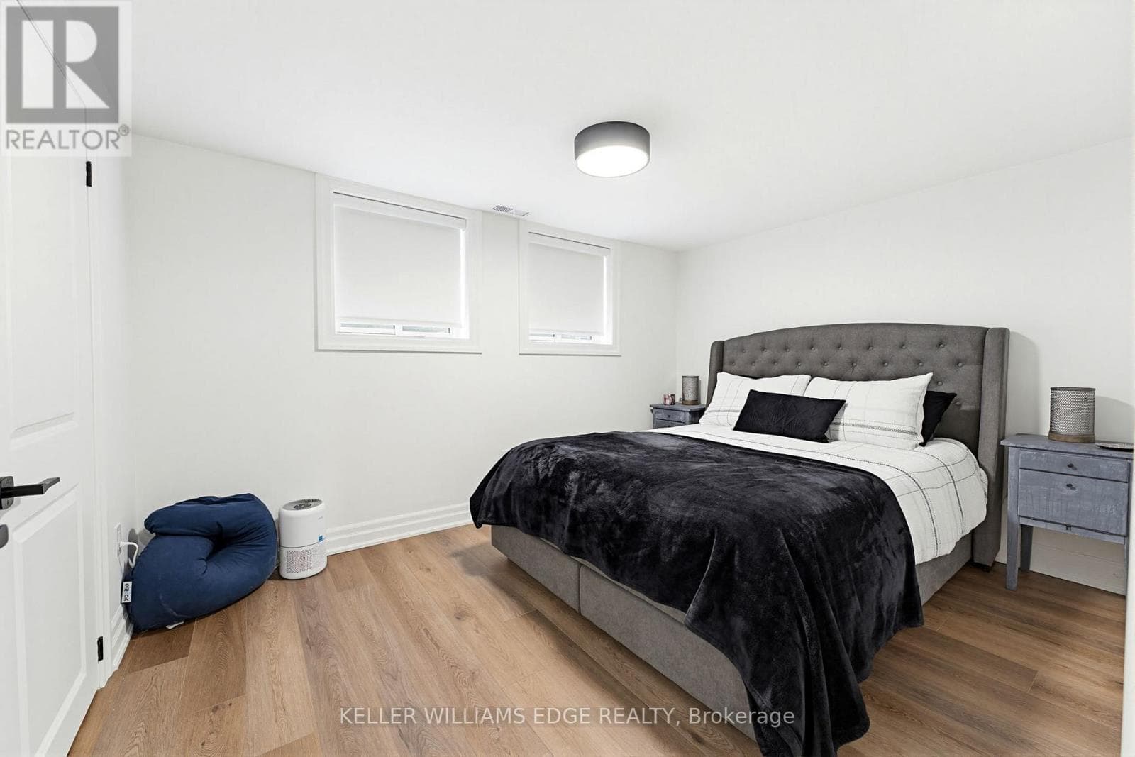 Renovated Burlington Brant detached with separate basement suite, walk to downtown 30
