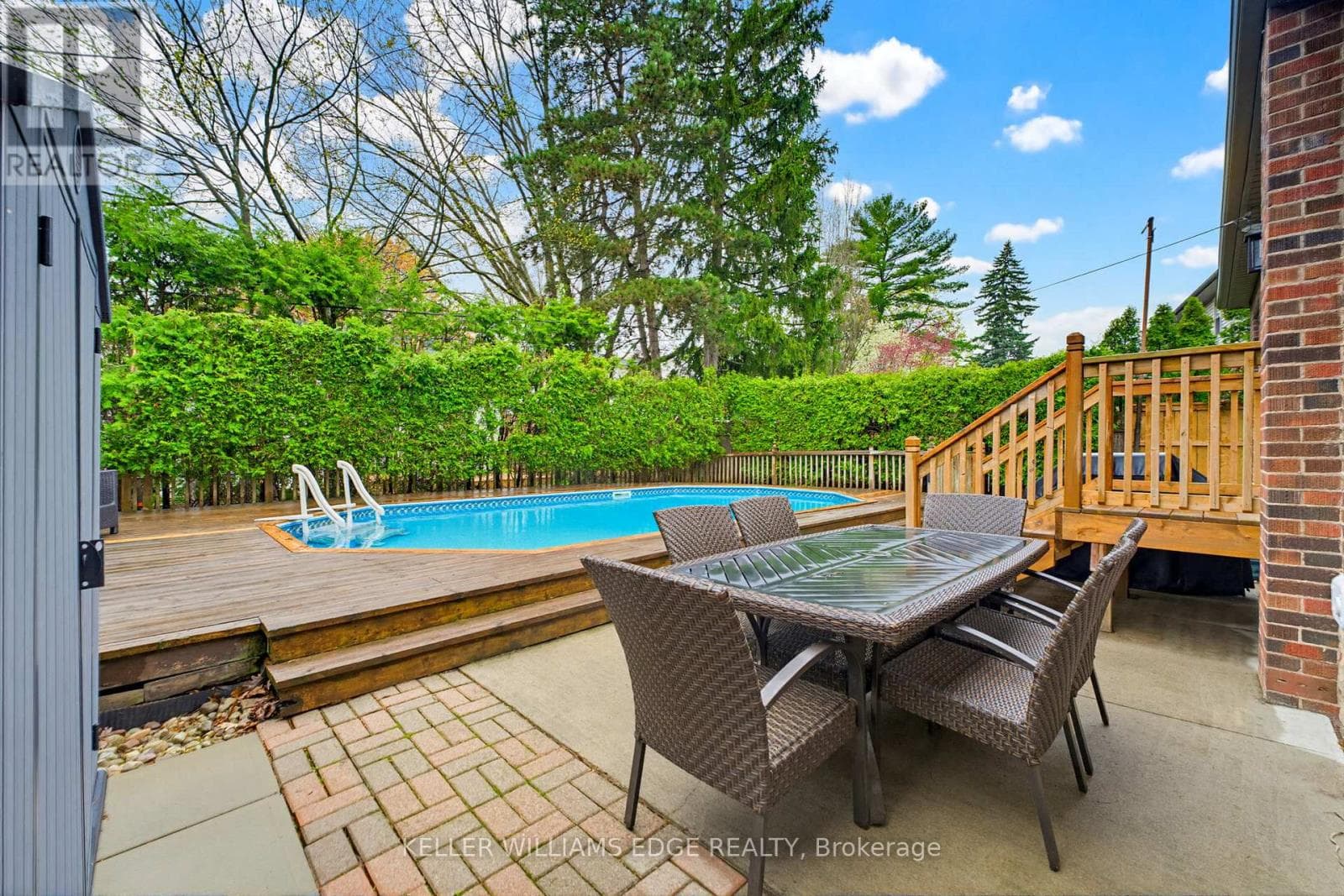 Renovated Burlington Brant detached with separate basement suite, walk to downtown 35