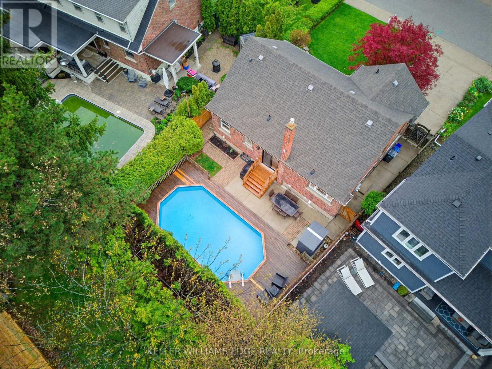 Renovated Burlington Brant detached with separate basement suite, walk to downtown 40