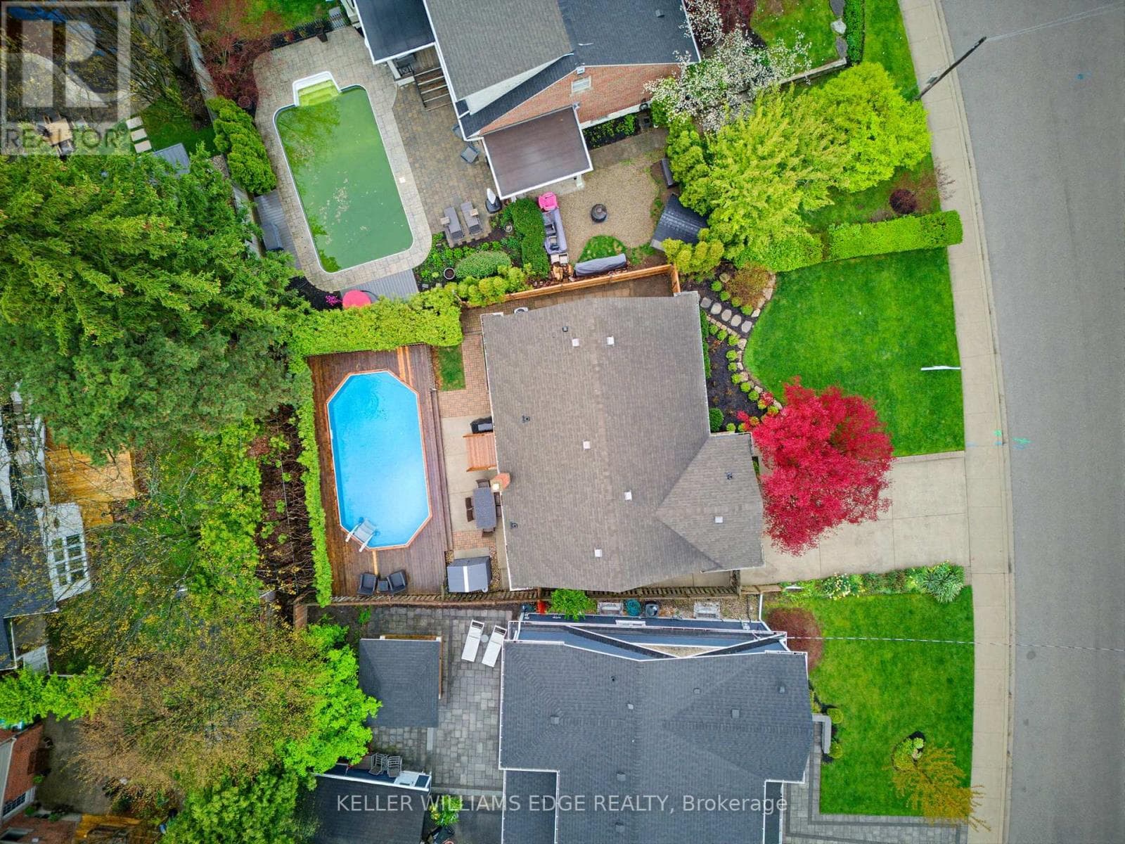 Renovated Burlington Brant detached with separate basement suite, walk to downtown 44