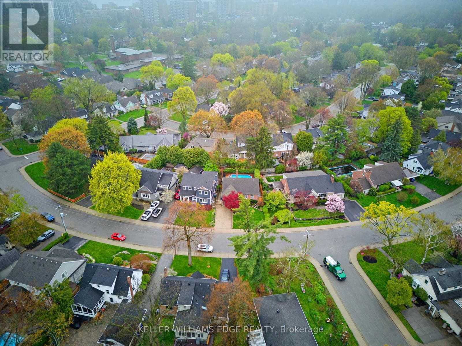 Renovated Burlington Brant detached with separate basement suite, walk to downtown 45