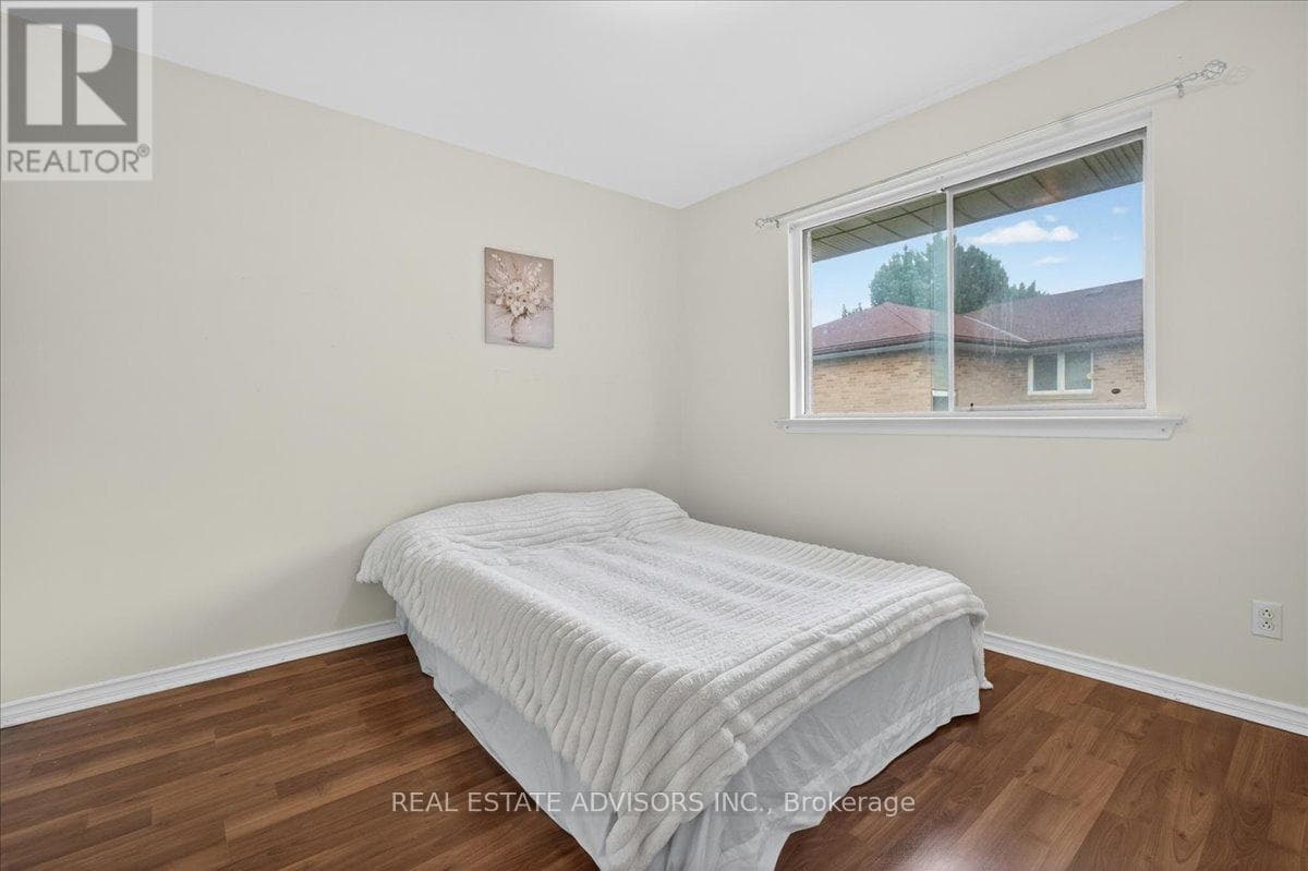 Large Brampton East bungalow with separate side entrance and second basement kitchen 22