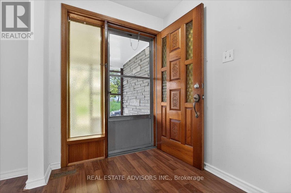 Large Brampton East bungalow with separate side entrance and second basement kitchen 3