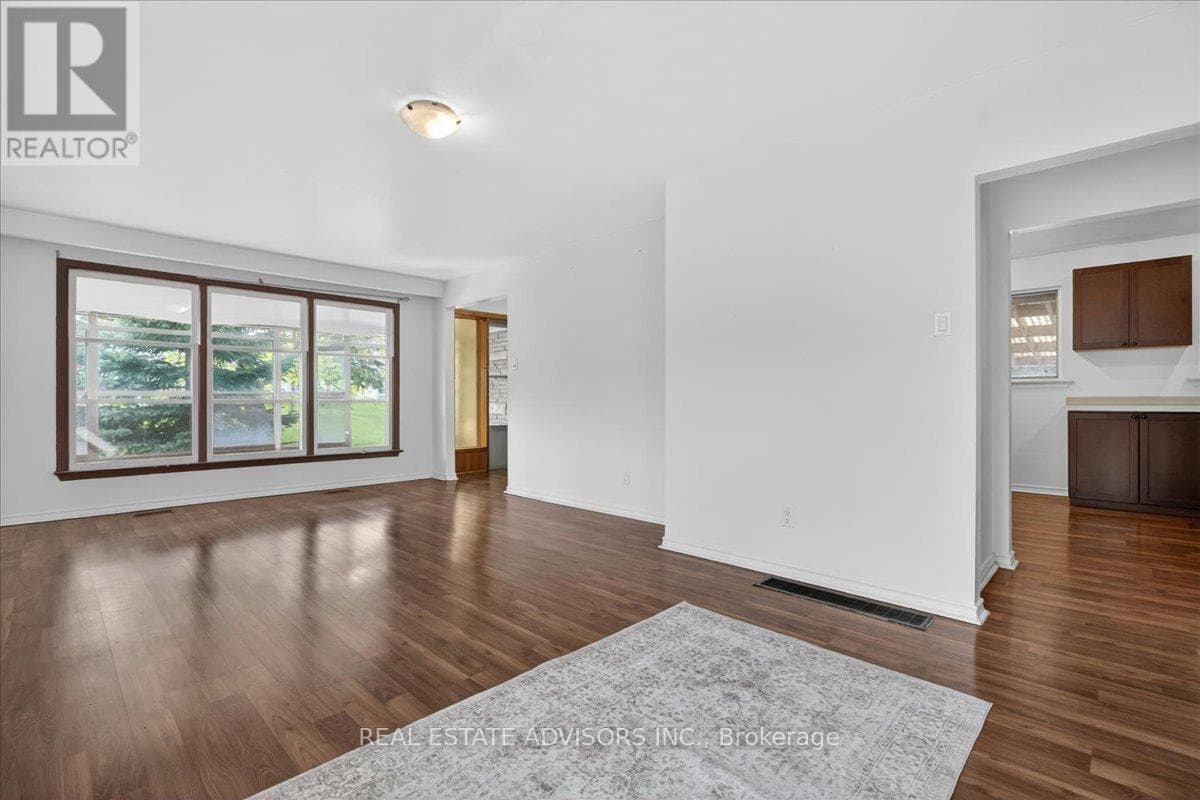 Large Brampton East bungalow with separate side entrance and second basement kitchen 6