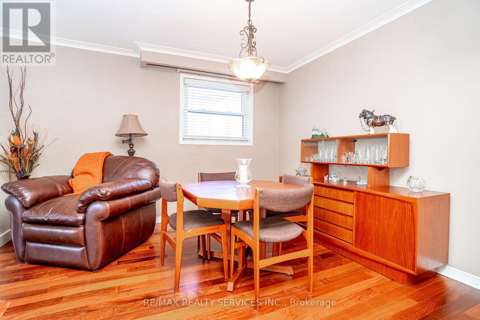 Renovated Brampton South bungalow with side entrance and finished basement, listed at $949,000 11