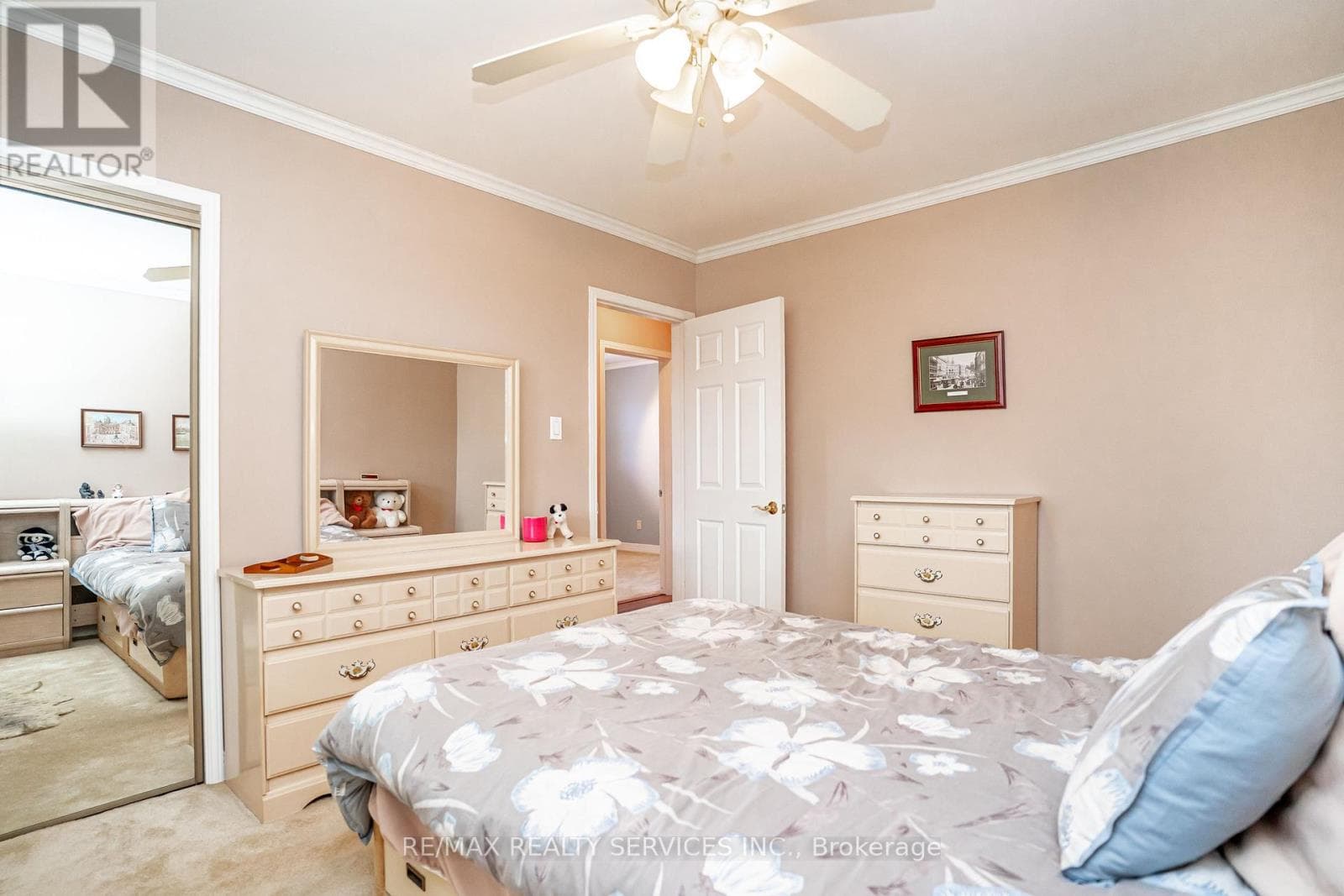 Renovated Brampton South bungalow with side entrance and finished basement, listed at $949,000 19