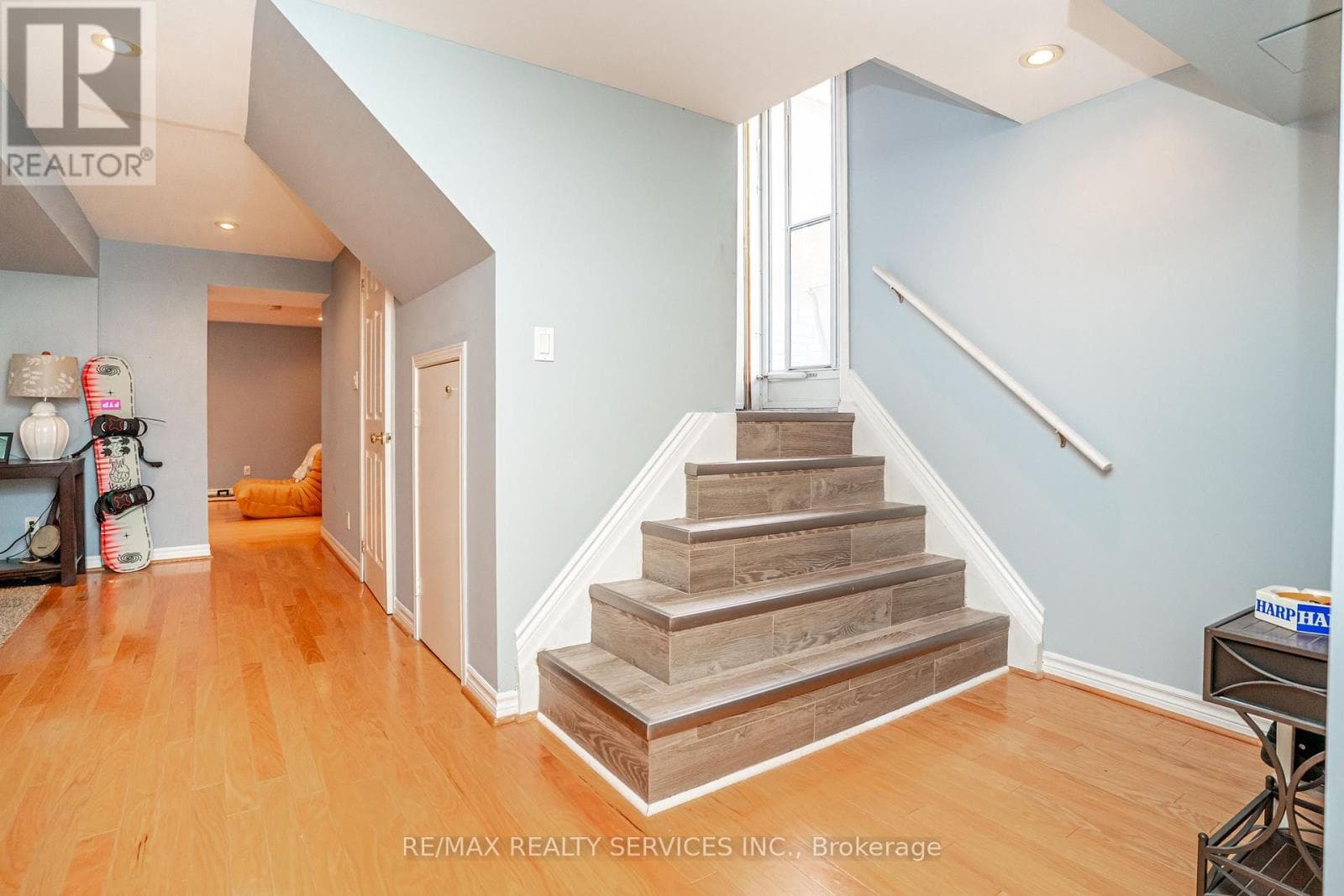 Renovated Brampton South bungalow with side entrance and finished basement, listed at $949,000 26