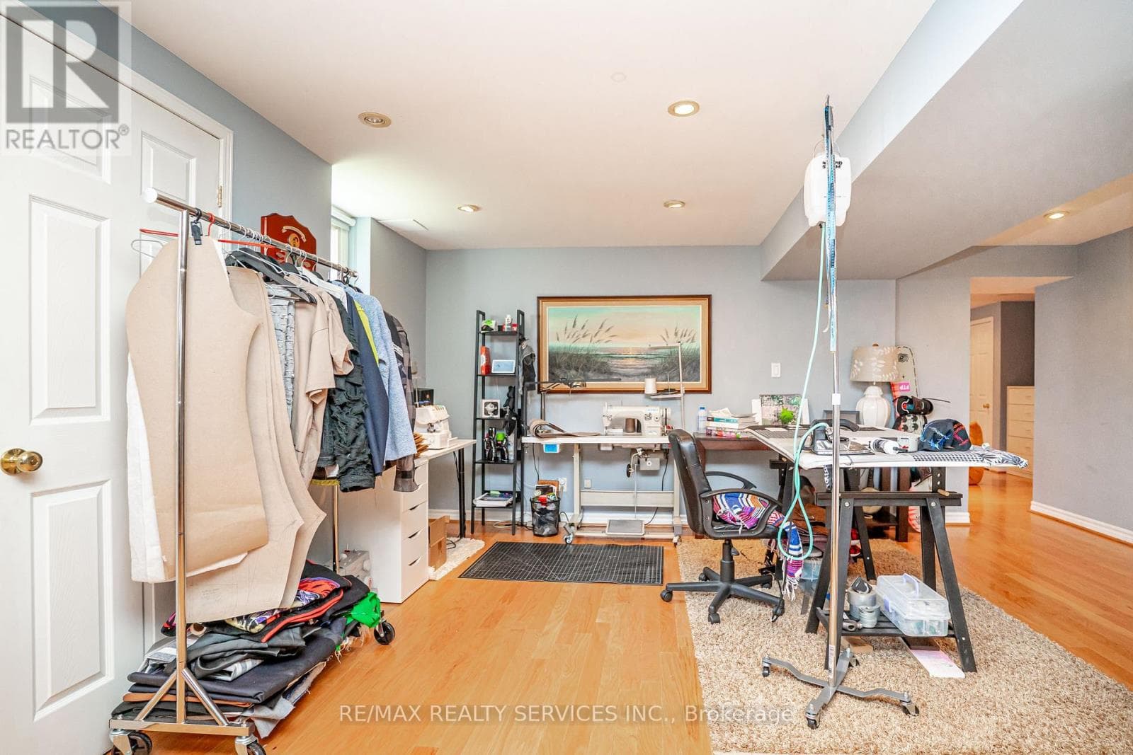 Renovated Brampton South bungalow with side entrance and finished basement, listed at $949,000 28