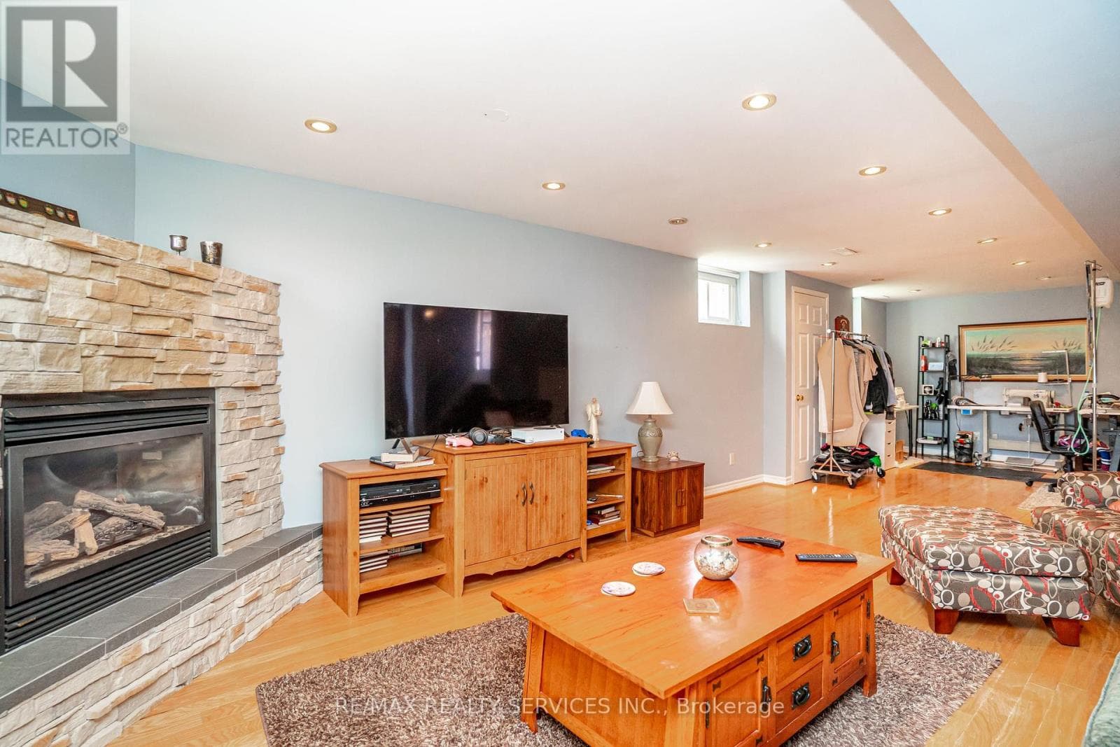 Renovated Brampton South bungalow with side entrance and finished basement, listed at $949,000 29