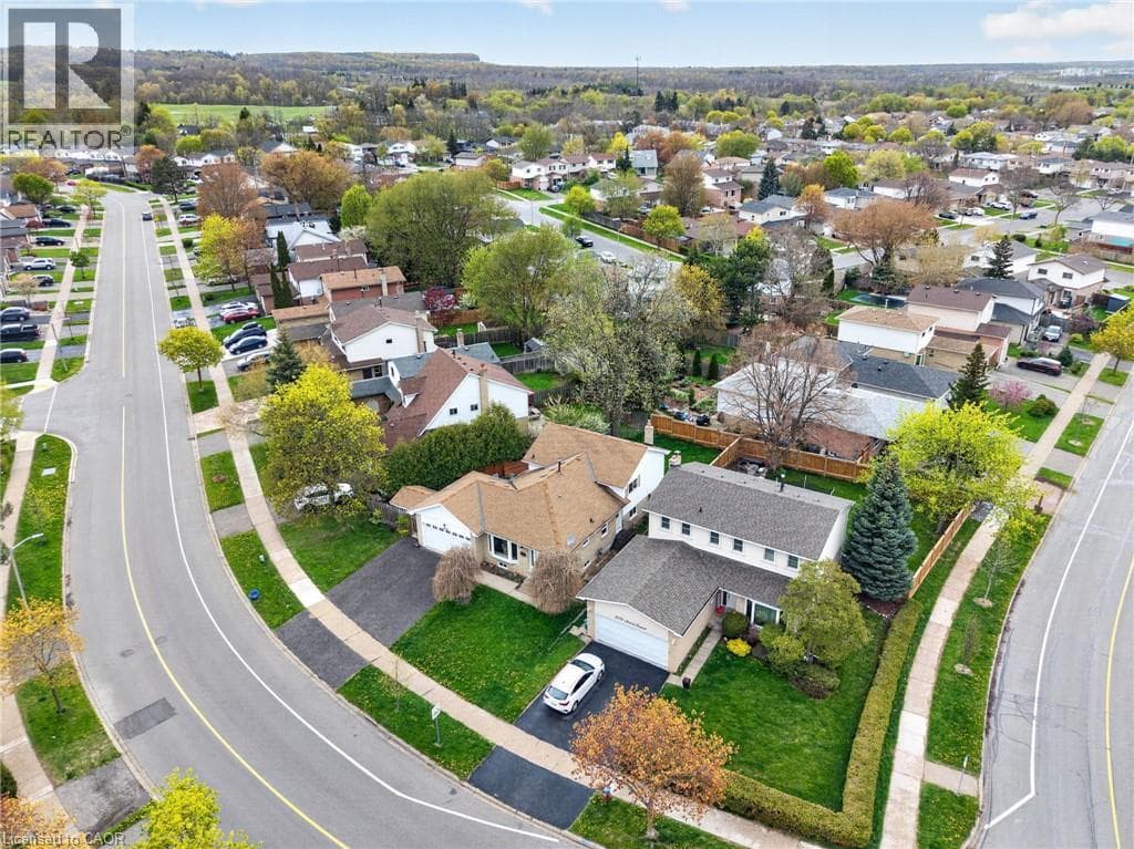 Brant Hills 4-level backsplit on 73-foot lot with in-law potential, listed at $1,050,000 41