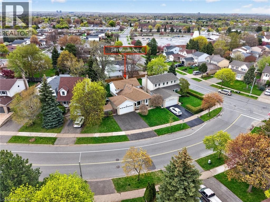 Brant Hills 4-level backsplit on 73-foot lot with in-law potential, listed at $1,050,000 47