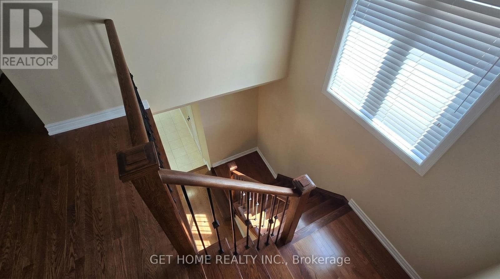 Credit Valley detached with legal 2-bed basement suite, steps to Mount Pleasant GO 25