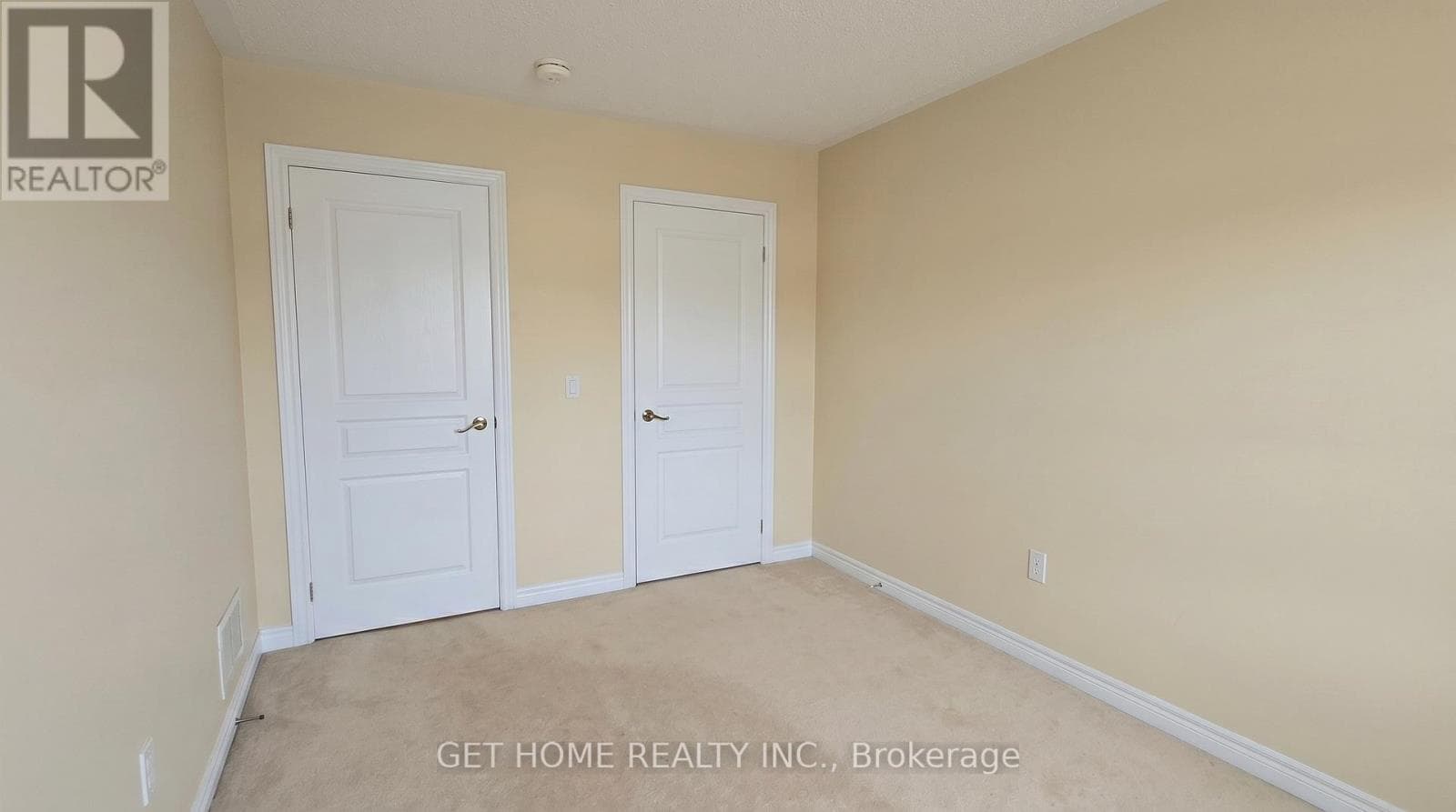 Credit Valley detached with legal 2-bed basement suite, steps to Mount Pleasant GO 26