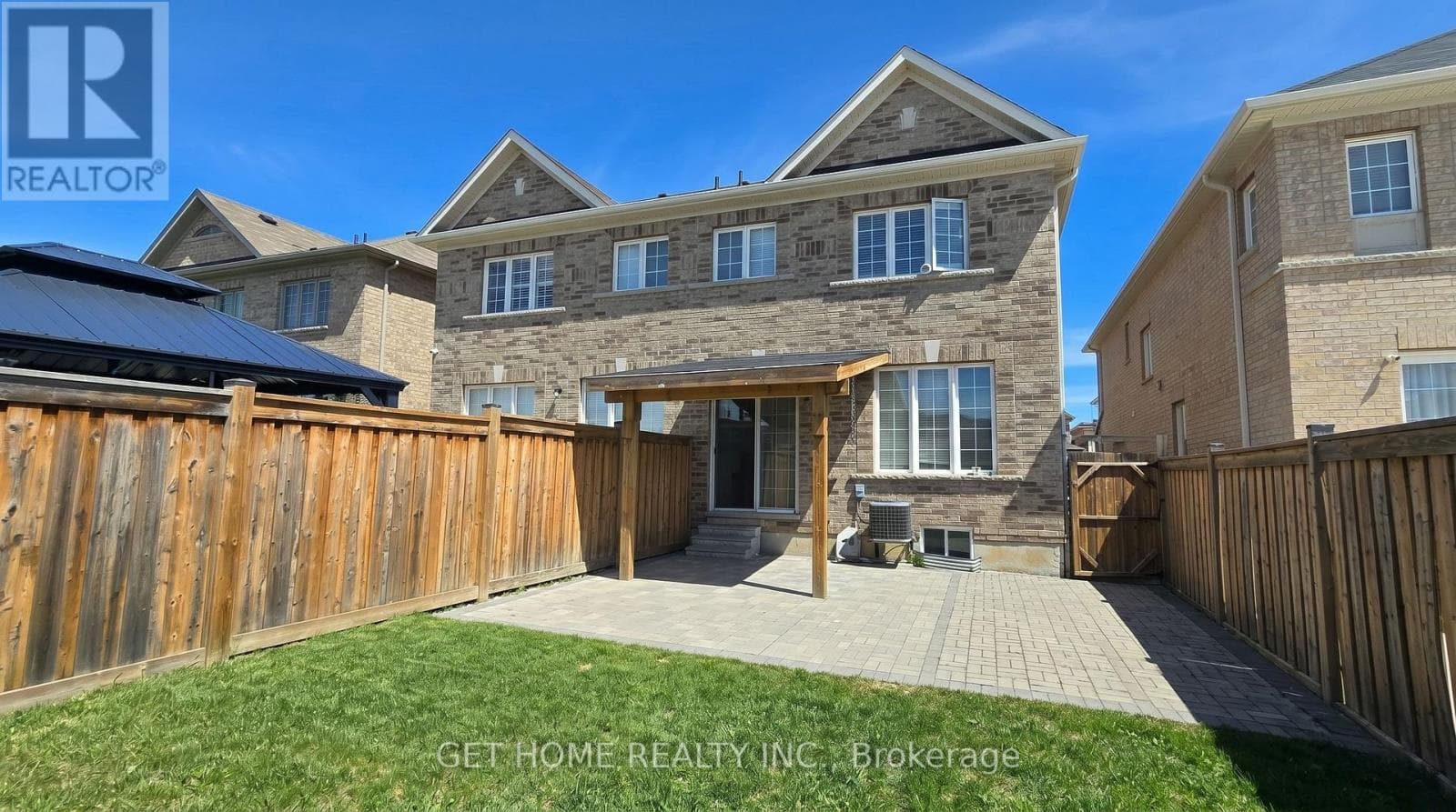 Credit Valley detached with legal 2-bed basement suite, steps to Mount Pleasant GO 7