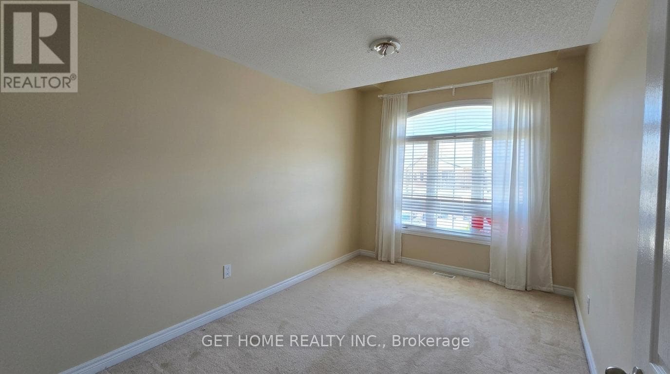 Credit Valley detached with legal 2-bed basement suite, steps to Mount Pleasant GO 9