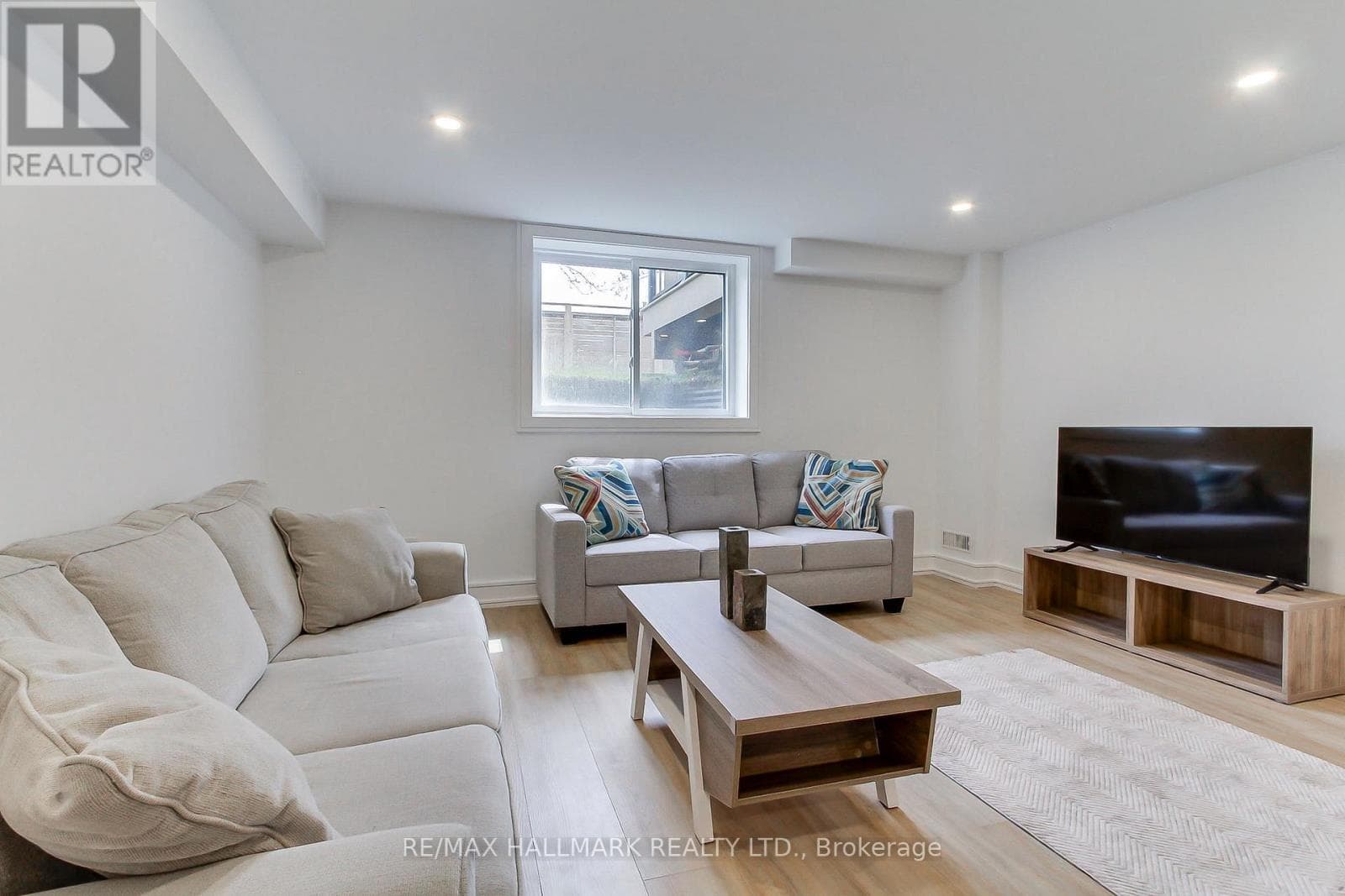 Property data unavailable; classification pinned to value_add pending listing details 40