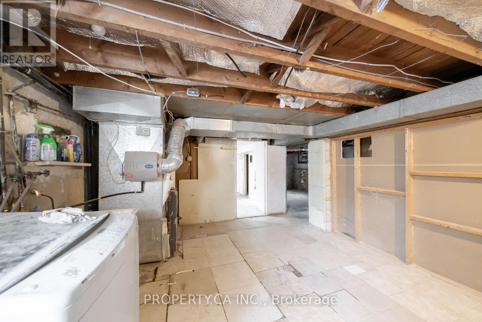 Renovated Downtown Brampton bungalow with basement-suite conversion potential, walk to GO 20