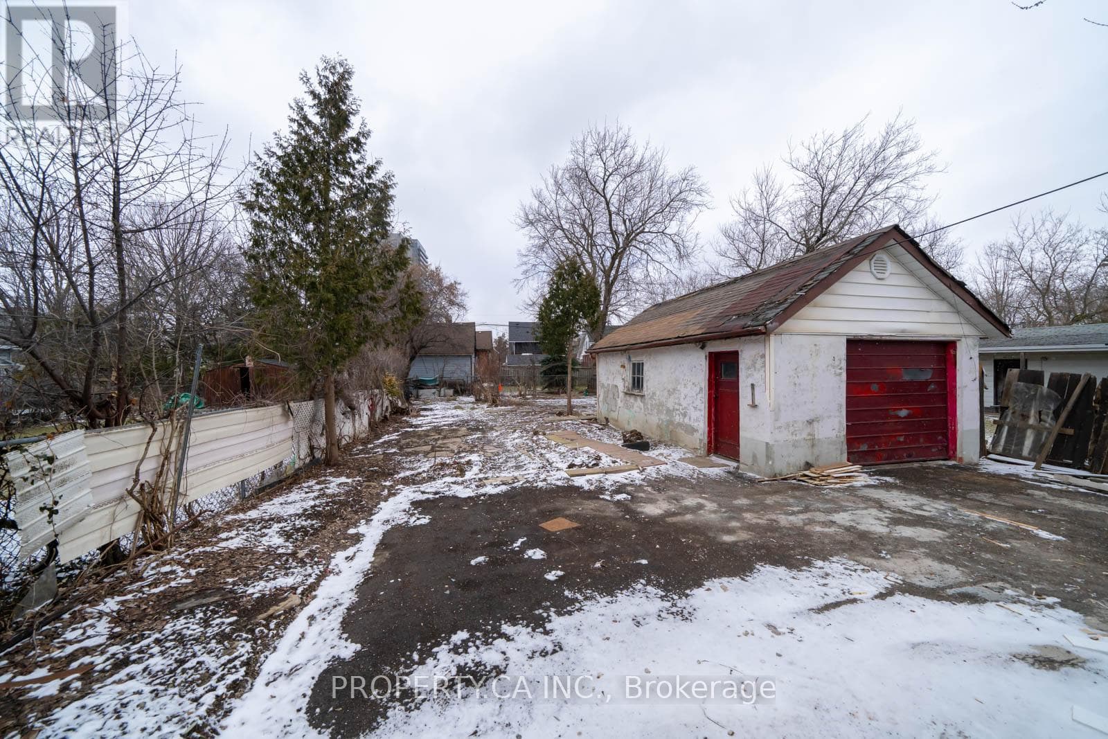 Renovated Downtown Brampton bungalow with basement-suite conversion potential, walk to GO 21