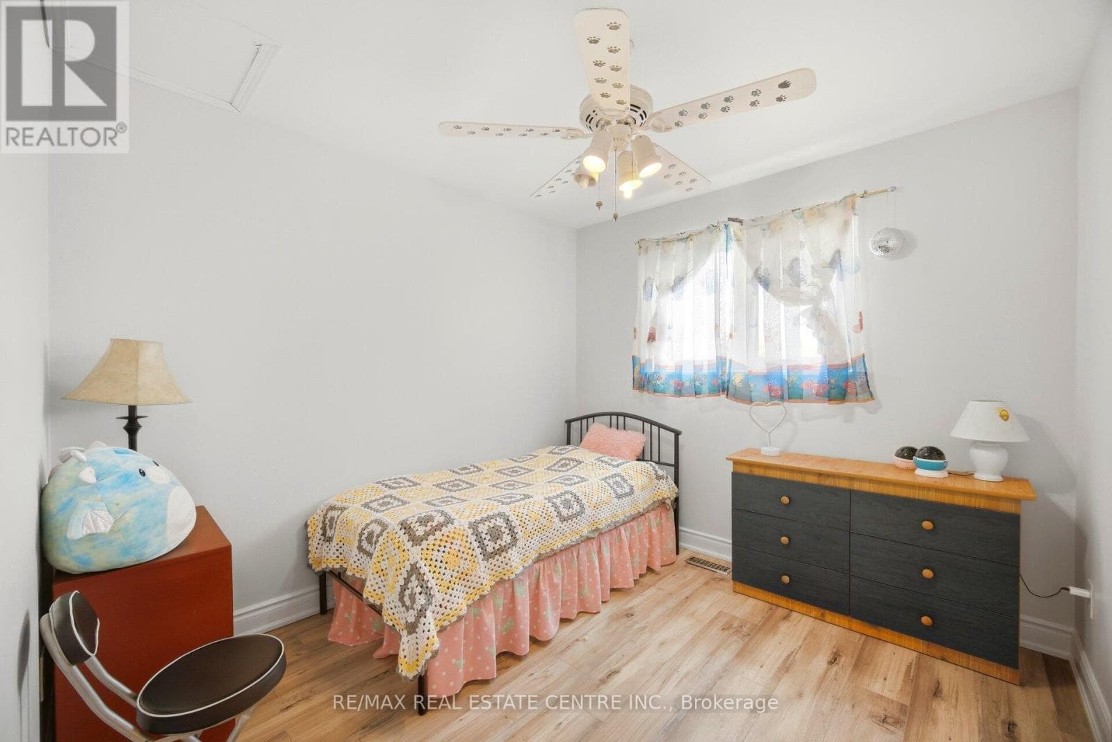 Bramalea 4-bed detached on 55x120 lot with finished 1-bed basement apartment and separate entrance 14