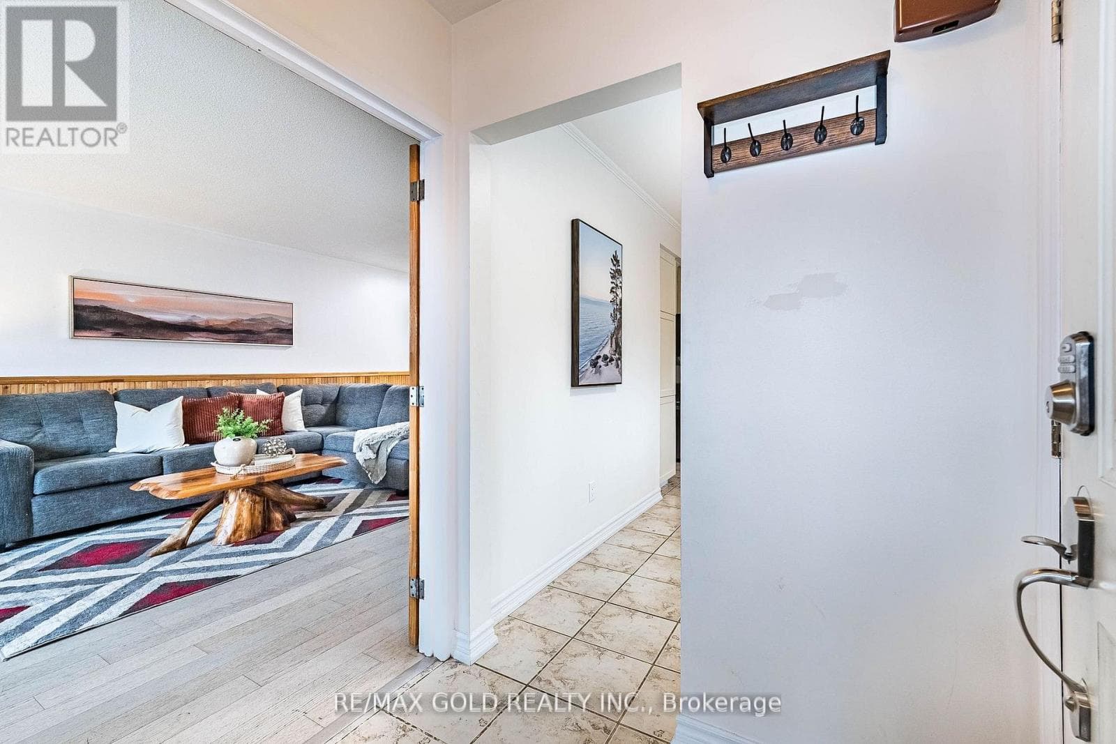 Brampton North 4-bed with separate side entrance and finished basement, priced at $699,900 5