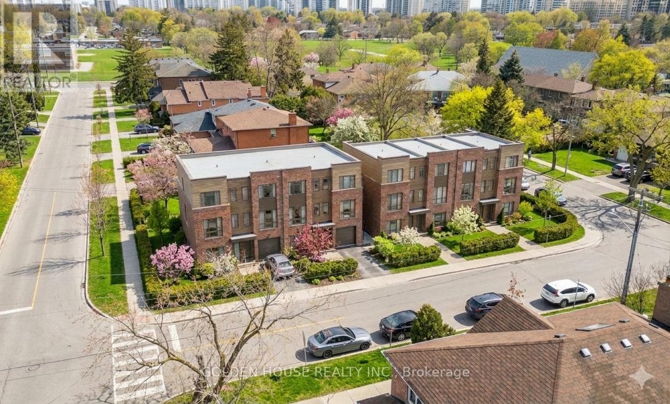 50x134 ft double-frontage corner lot in Newtonbrook West; up to 5 units as-of-right under Toronto multiplex zoning