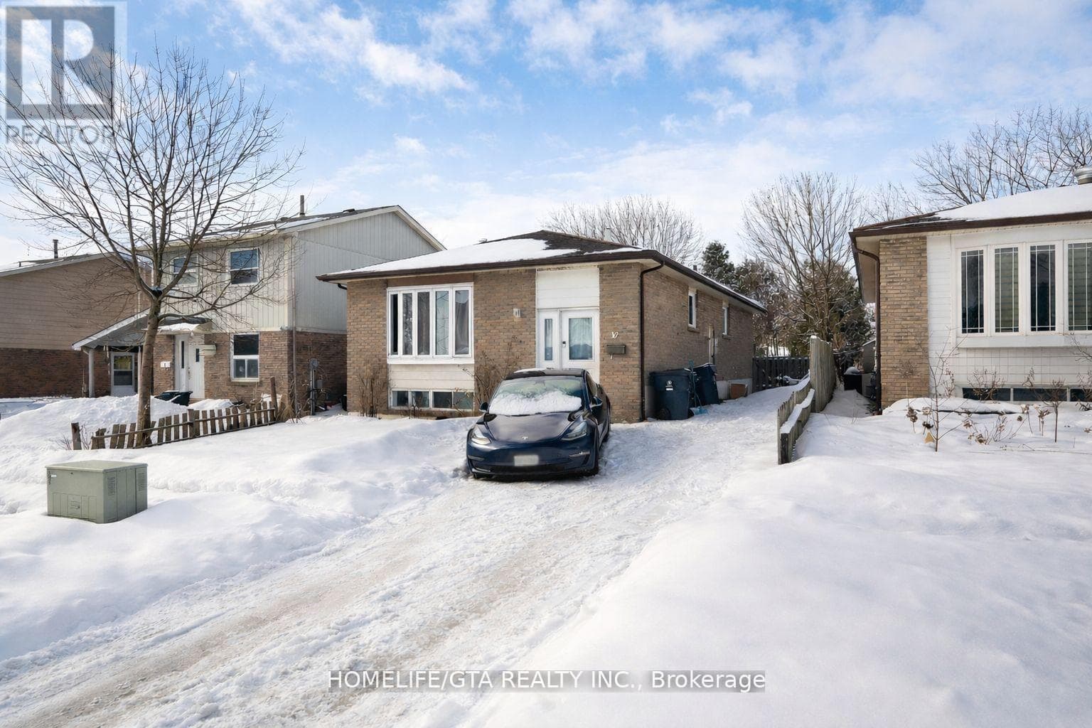 Malvern bungalow with separate-entrance basement suite near Finch & Tapscott