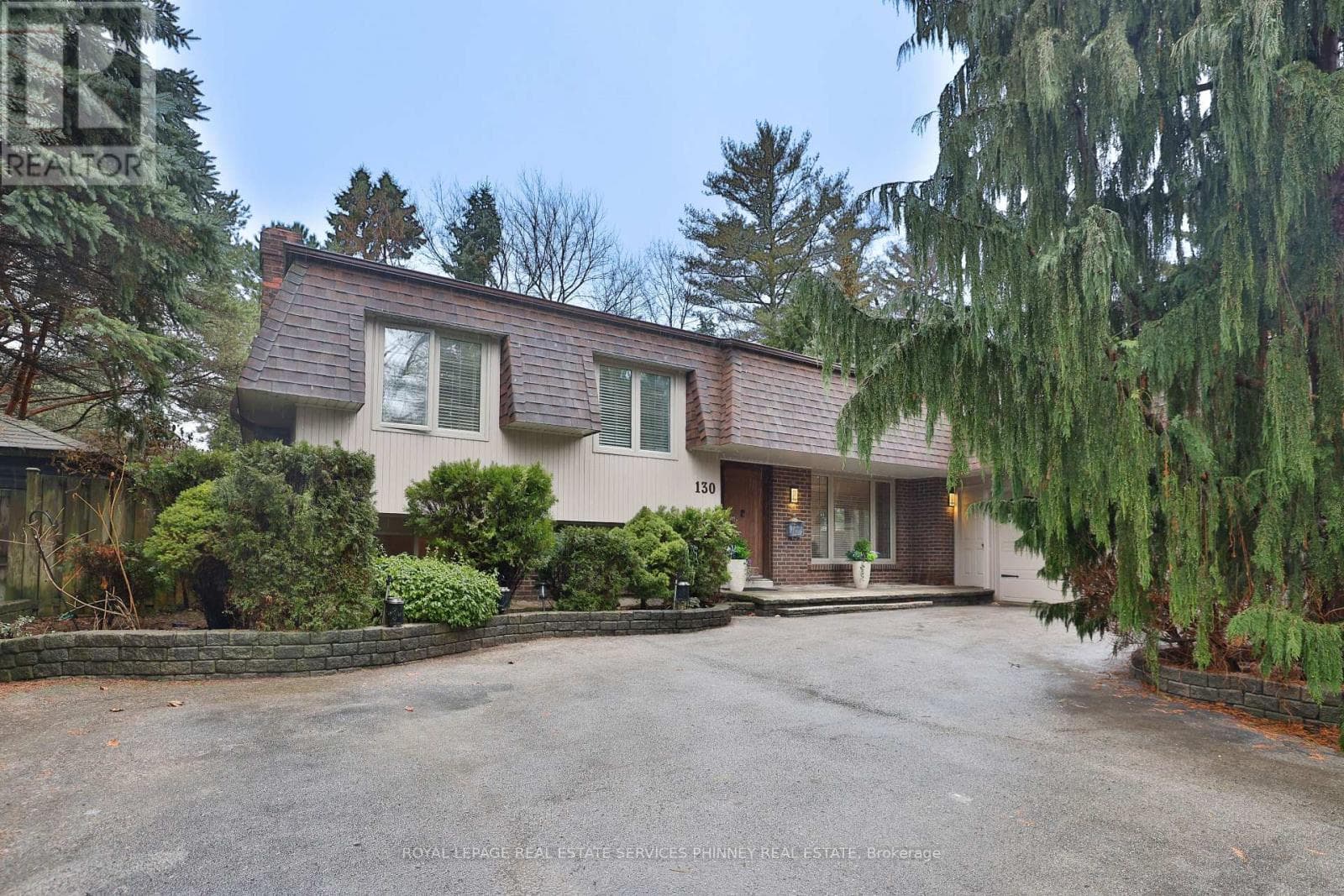 South Oakville cul-de-sac detached near the lake, separate-entrance lower level, $1,999,999