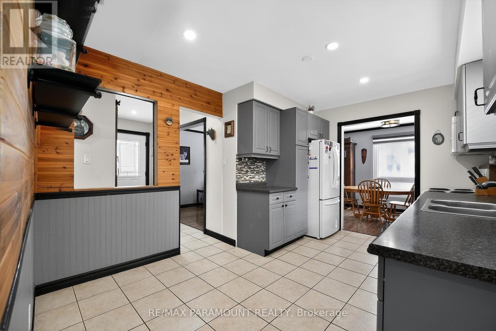 Renovated Madoc bungalow on 50 x 100 lot with separate-entrance finished basement 18