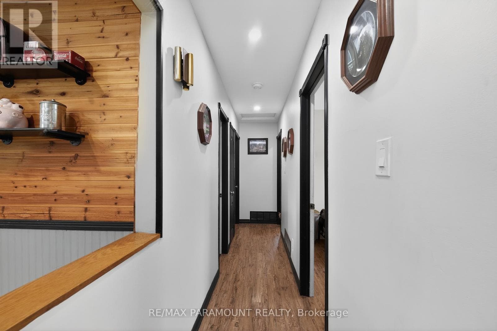 Renovated Madoc bungalow on 50 x 100 lot with separate-entrance finished basement 19