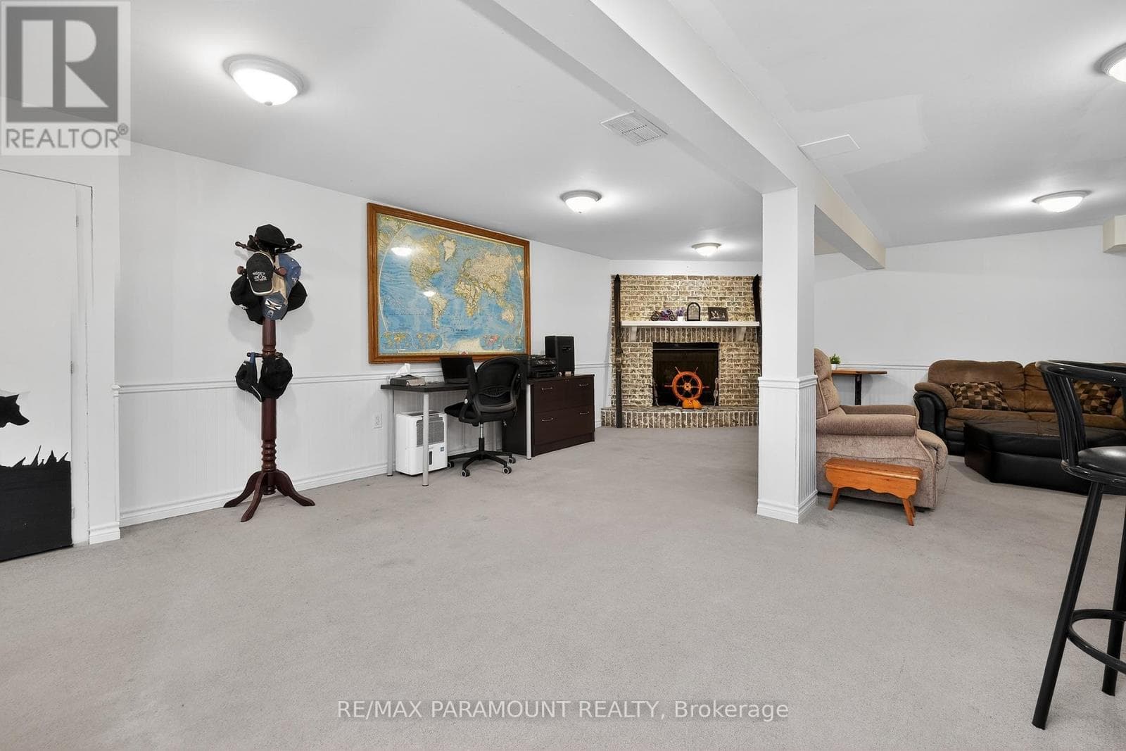 Renovated Madoc bungalow on 50 x 100 lot with separate-entrance finished basement 31