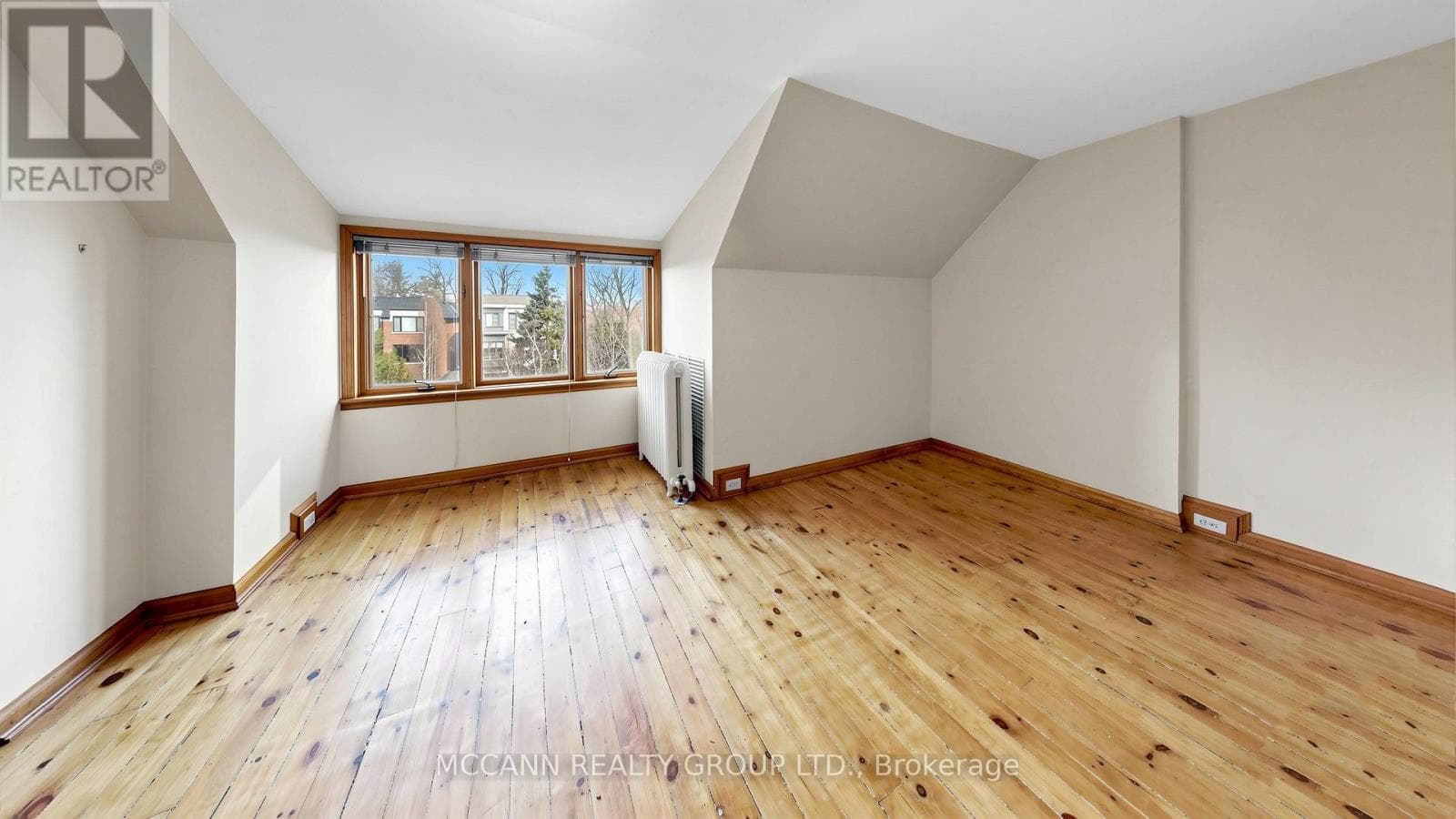 Sheldrake Blvd 50x150 lot in Mount Pleasant East: renovation or two-lot redevelopment play at $2,875,000 28