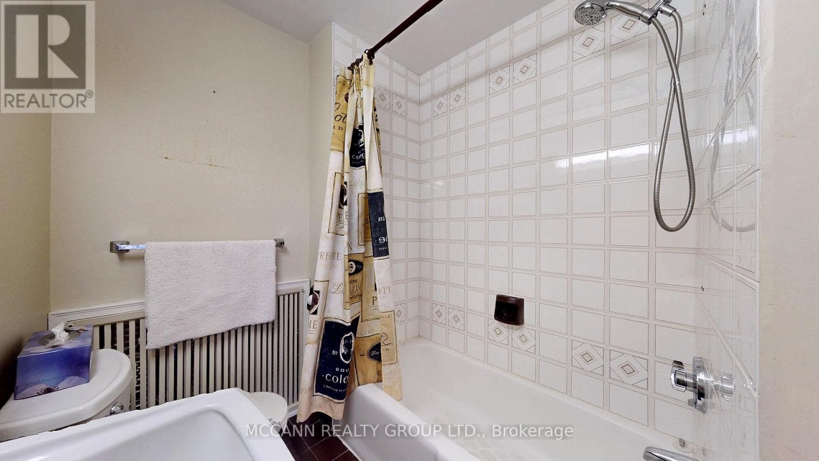 Sheldrake Blvd 50x150 lot in Mount Pleasant East: renovation or two-lot redevelopment play at $2,875,000 36