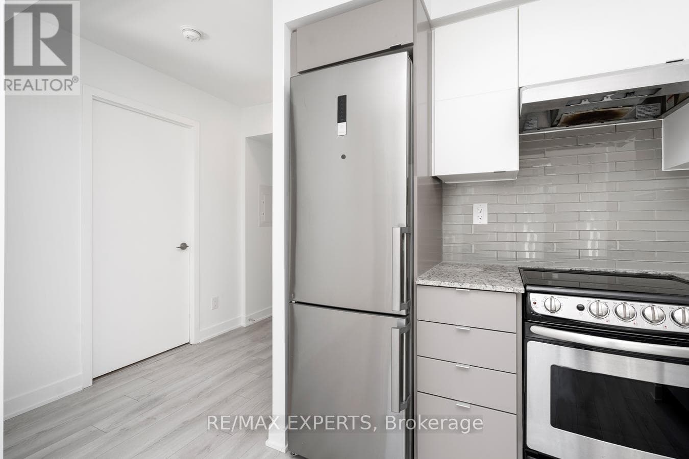 Yorkdale-Glen Park 1-bed condo at 160 Flemington, steps to subway and Yorkdale Mall 14