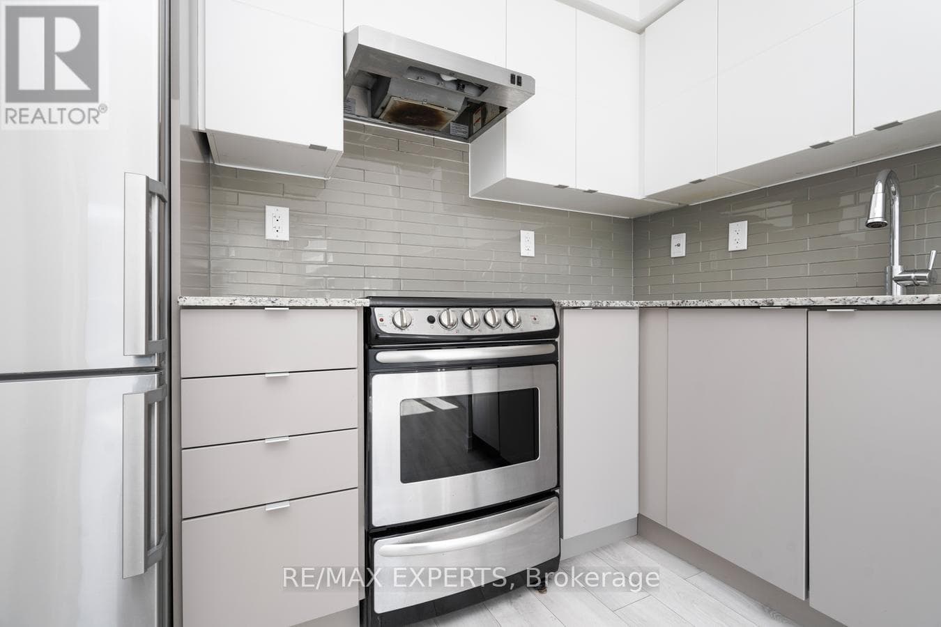 Yorkdale-Glen Park 1-bed condo at 160 Flemington, steps to subway and Yorkdale Mall 15